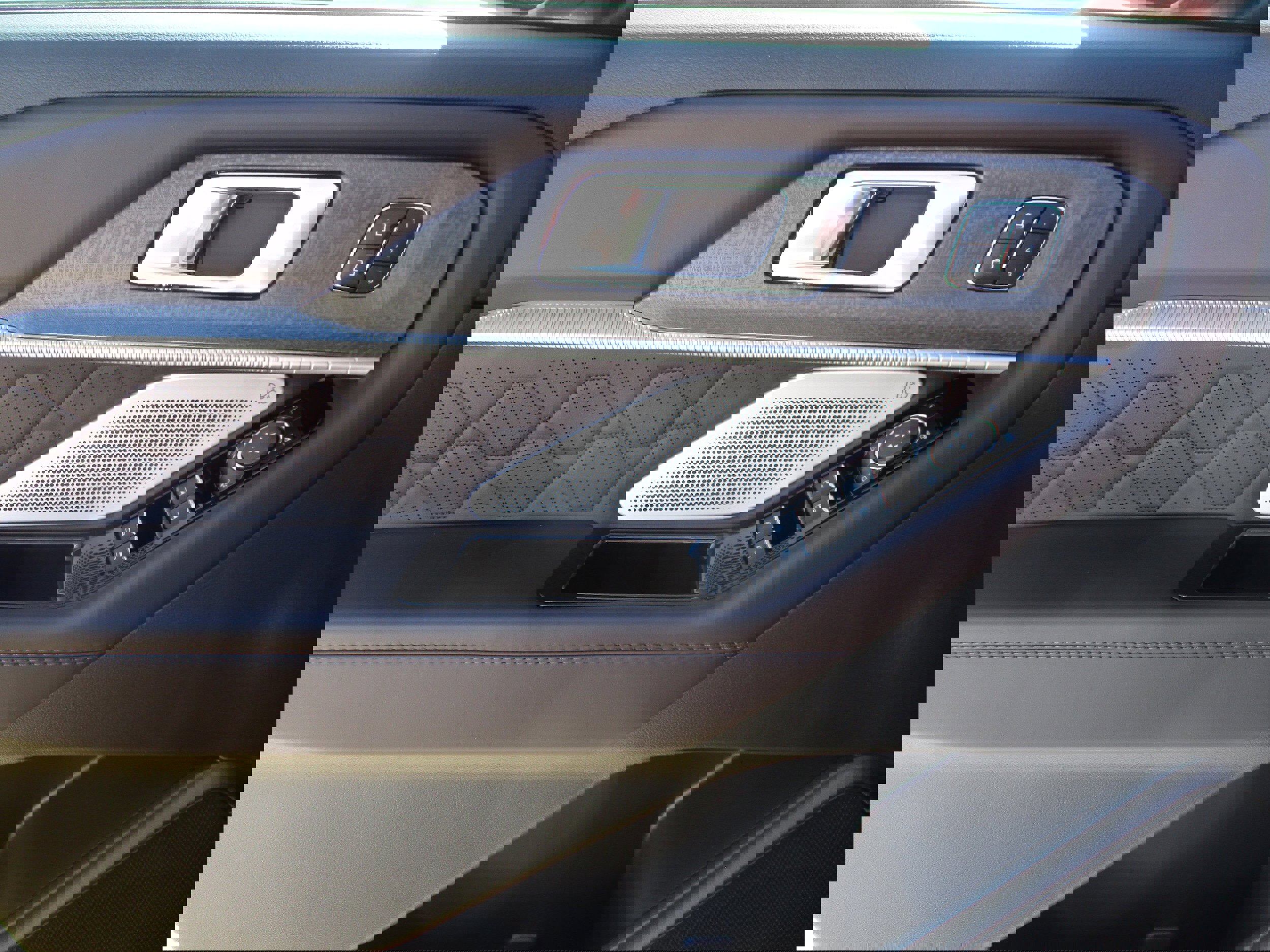 New 2026 Ford Explorer Platinum w/ LUX Leather Package image 31