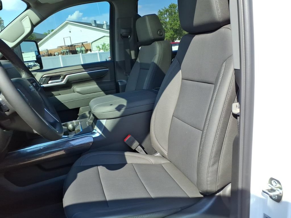 New 2026 Chevrolet Silverado 2500 LTZ w/ LTZ Plus Package AWD/4WD image 23
