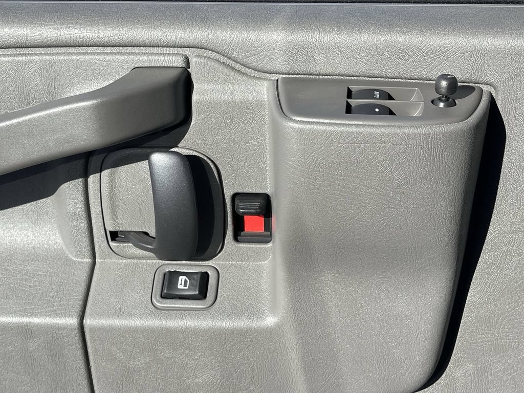 New 2025 GMC Savana 2500 Extended w/ Driver Convenience Package RWD image 23