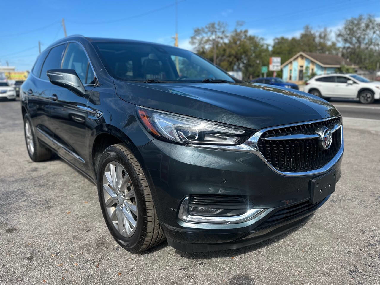 Used 2018 Buick Enclave Premium w/ Experience Buick Package image 9