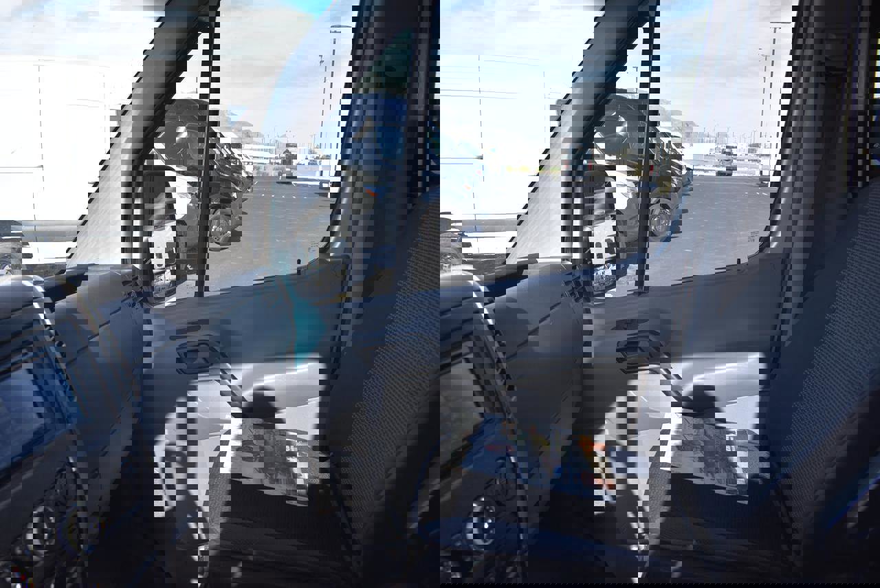 Used 2013 Mercedes-Benz Sprinter 2500 image 17