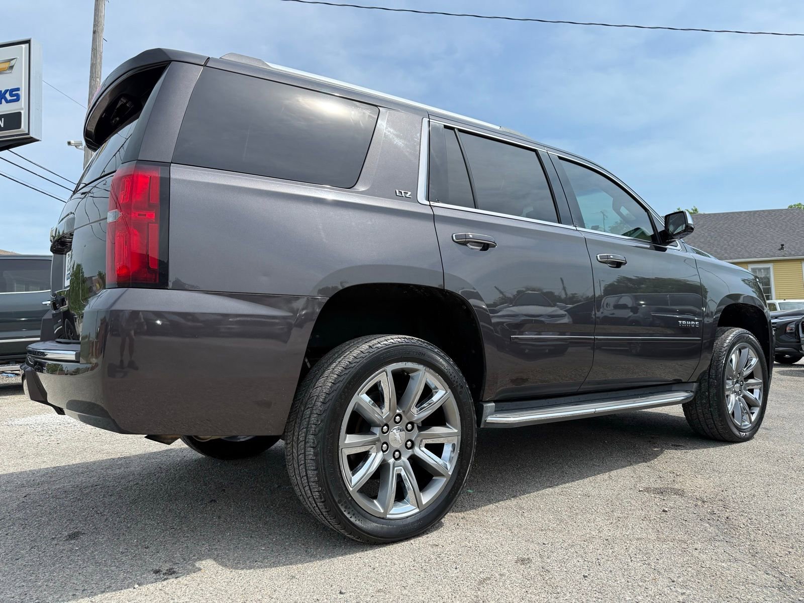 Used 2016 Chevrolet Tahoe LTZ AWD/4WD image 22