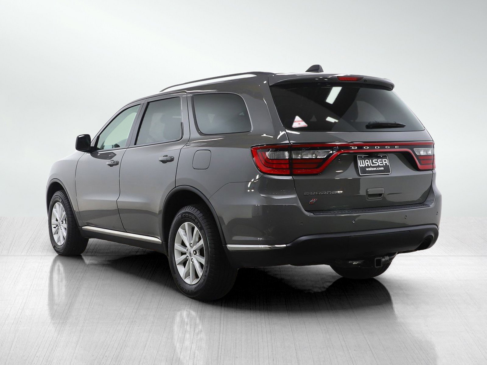 Used 2020 Dodge Durango SXT image 3