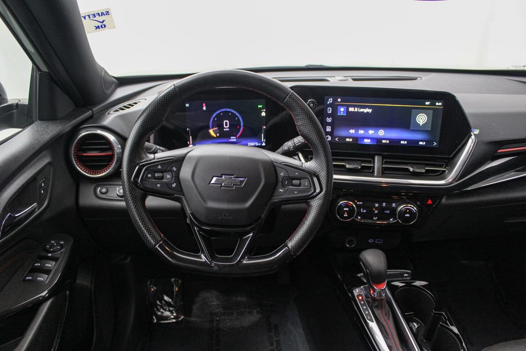Used 2024 Chevrolet Trax RS w/ Driver Confidence Package FWD image 25