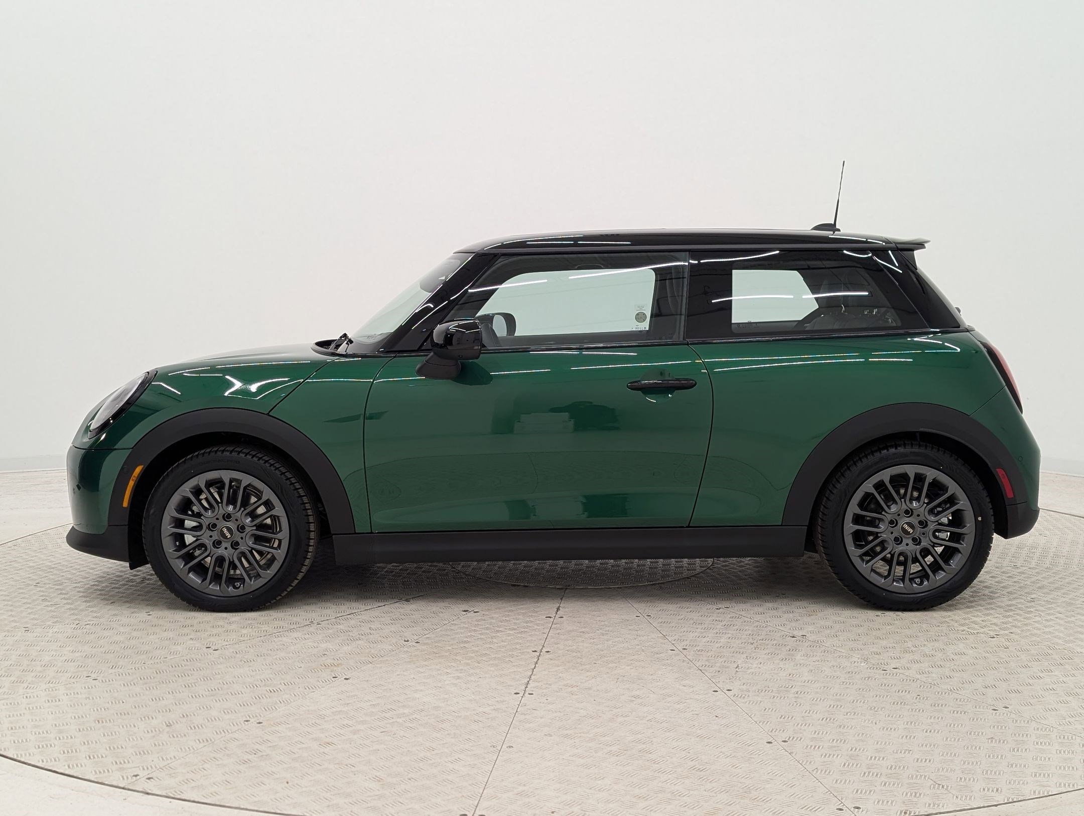 New 2026 MINI Cooper S image 2