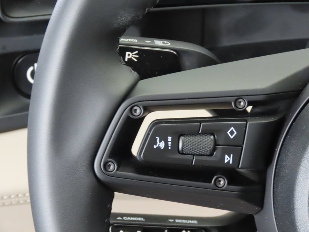 New 2026 Porsche Cayenne Electric AWD/4WD image 20