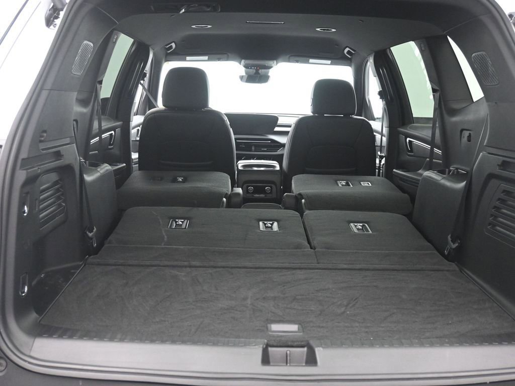 Used 2026 Buick Enclave Preferred w/ Power Package AWD/4WD image 17