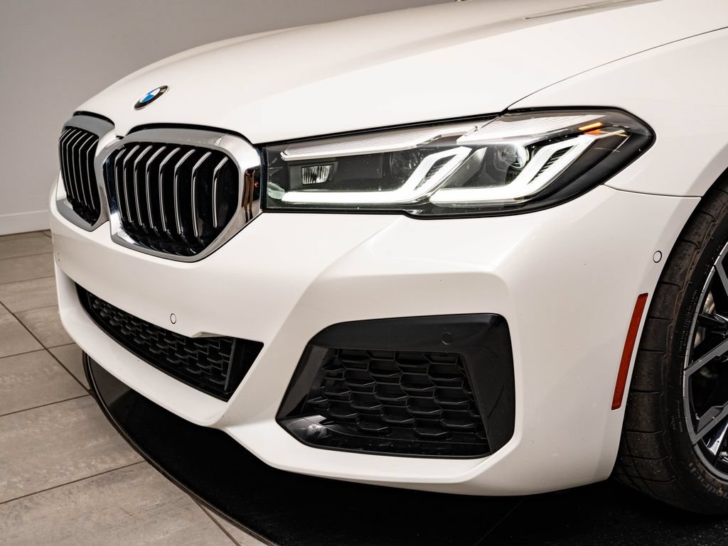Used 2023 BMW 530i xDrive w/ M Sport Package AWD/4WD image 3