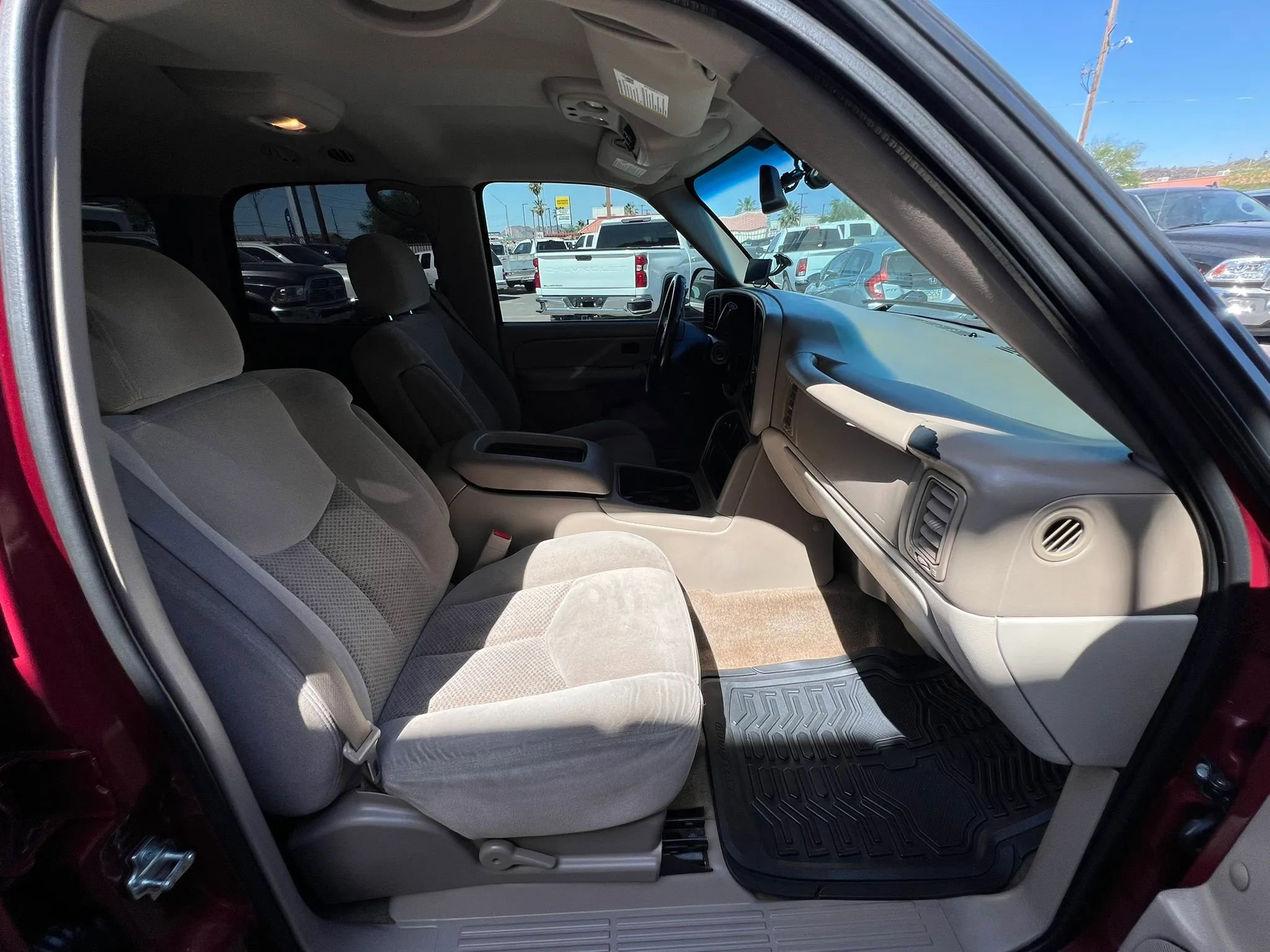 Used 2005 Chevrolet Tahoe LS RWD image 19