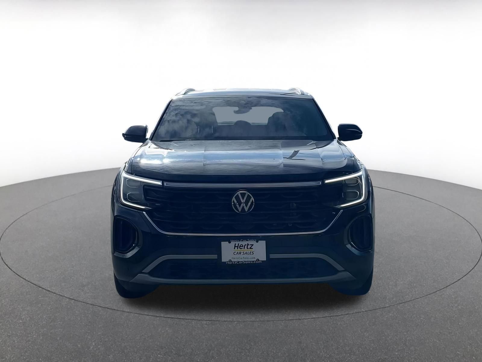 Used 2025 Volkswagen Atlas Cross Sport SE image 4