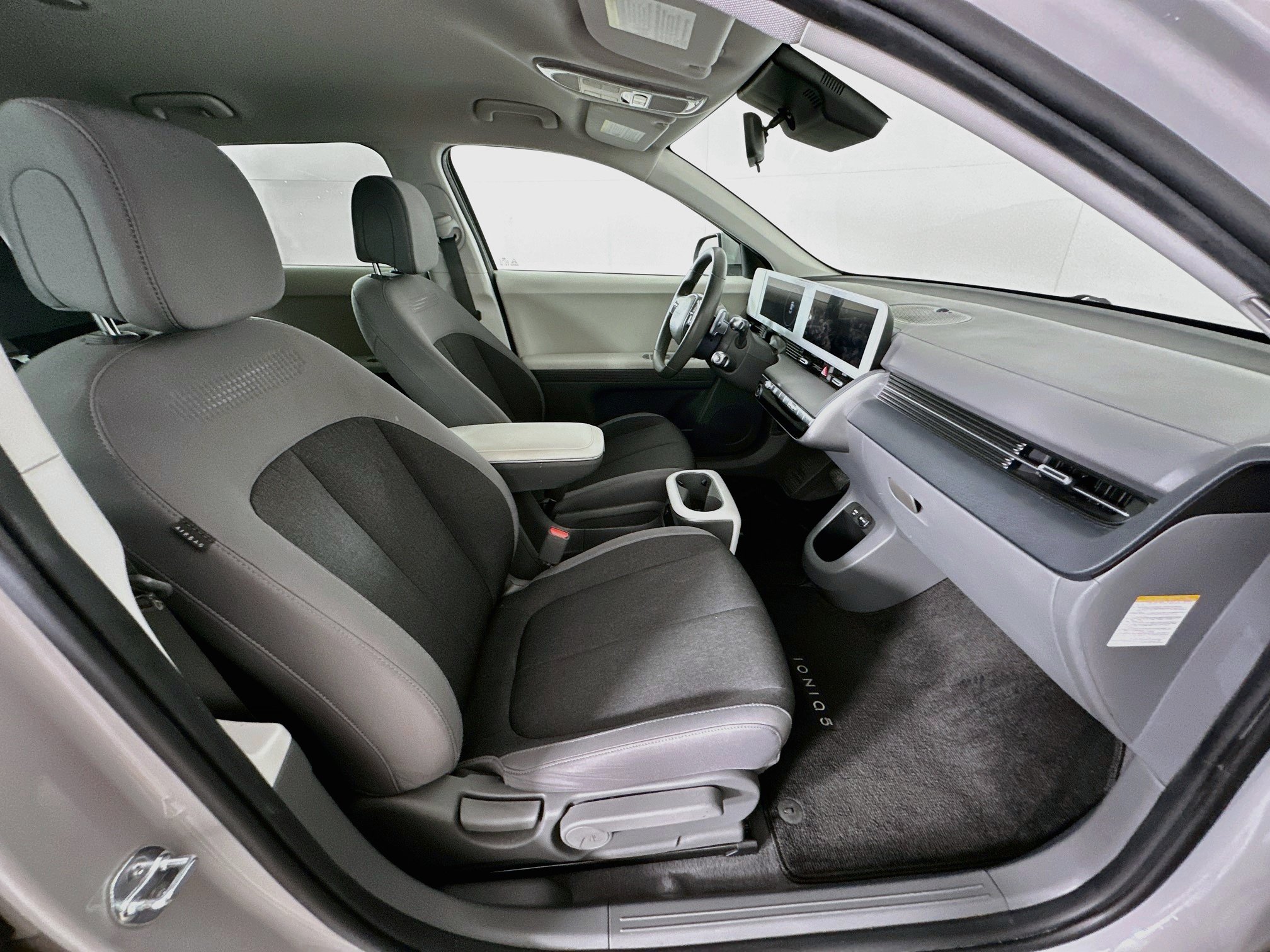 Used 2023 Hyundai Ioniq 5 SE RWD image 30