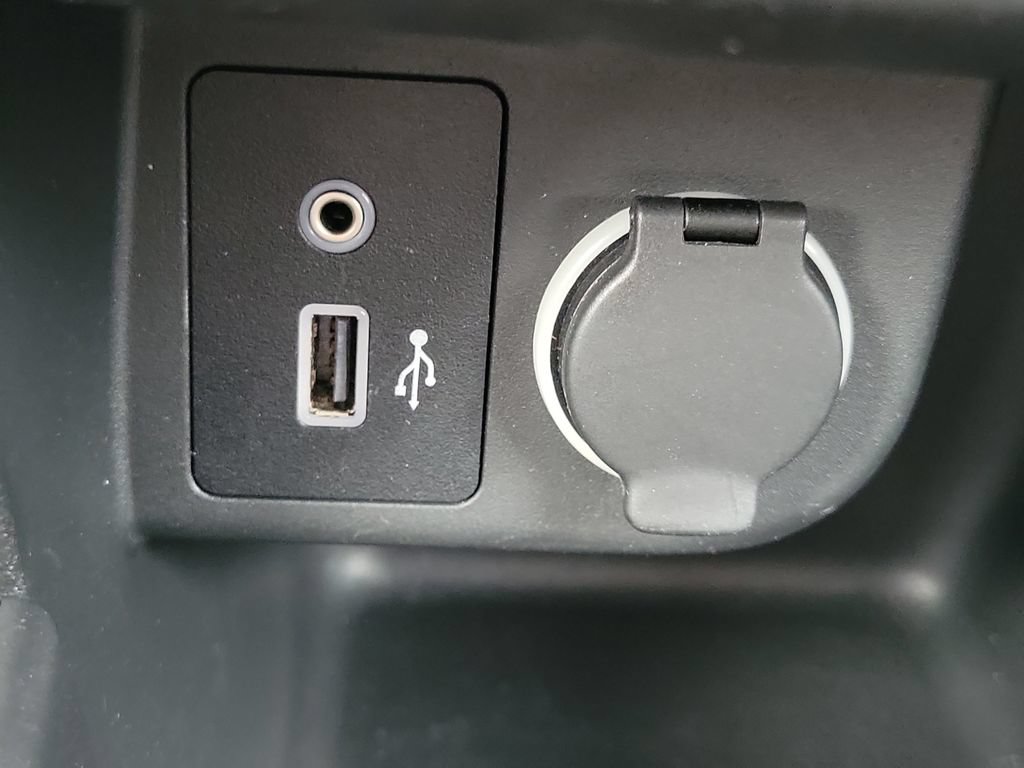 Certified 2022 Nissan Kicks S FWD image 35