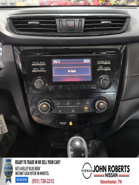 Used 2017 Nissan Rogue S AWD/4WD image 12