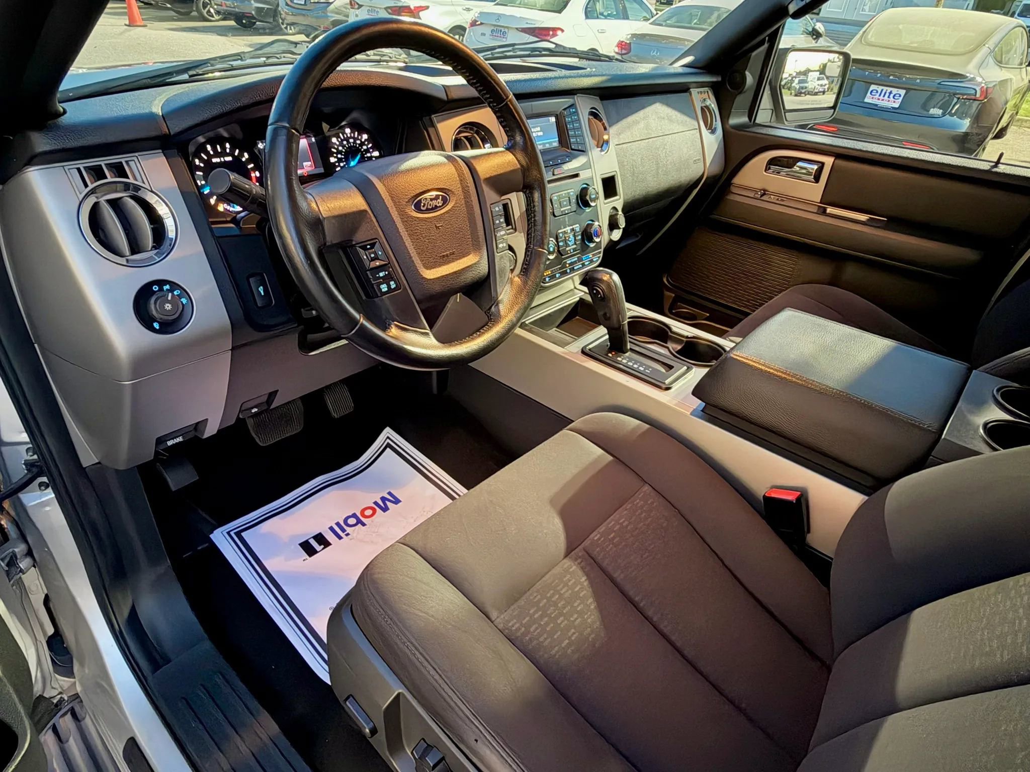 Used 2015 Ford Expedition EL XLT image 16