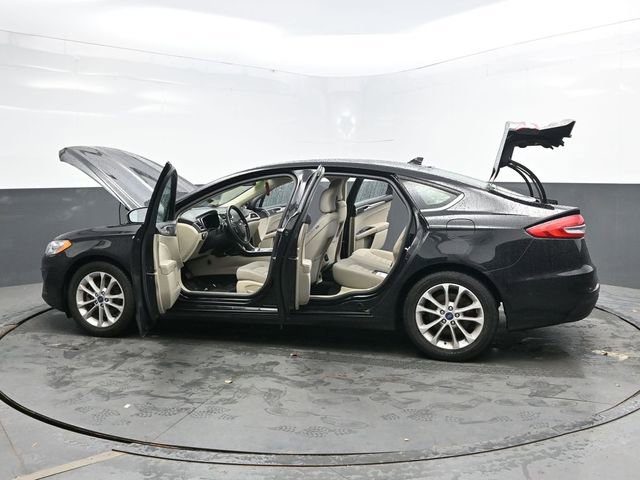 Used 2019 Ford Fusion SE image 42