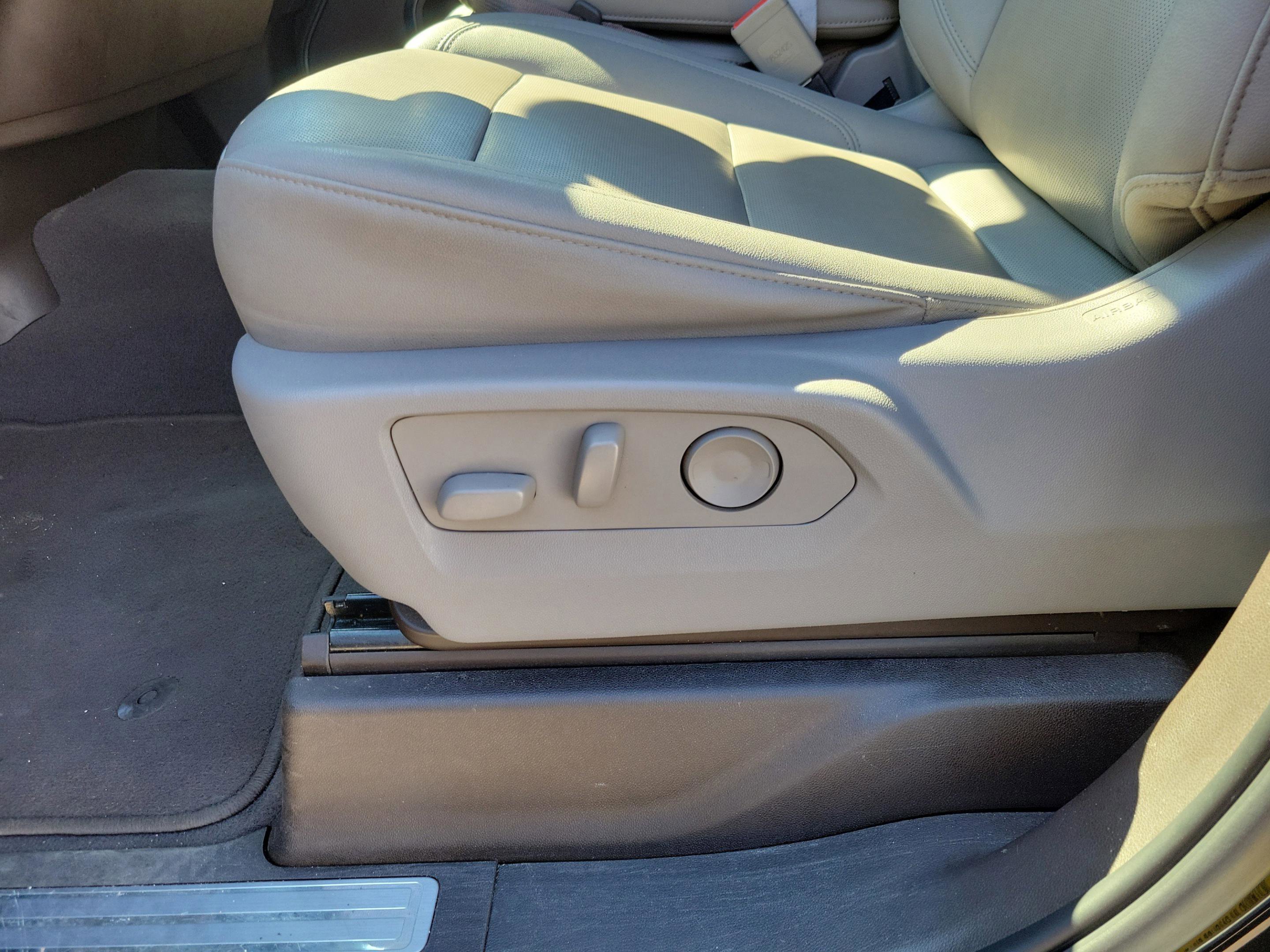 Used 2024 GMC Sierra 1500 SLT image 10