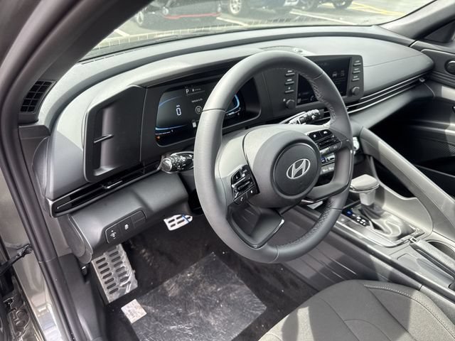 New 2026 Hyundai Elantra SEL Sport Premium FWD image 12
