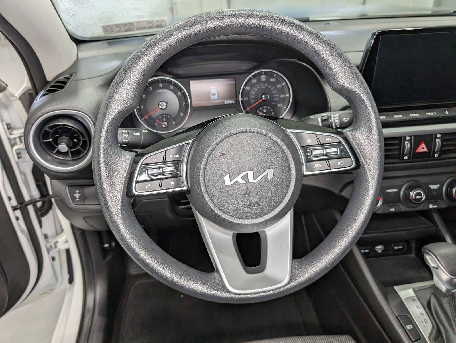 Certified 2023 Kia Forte LXS FWD image 33