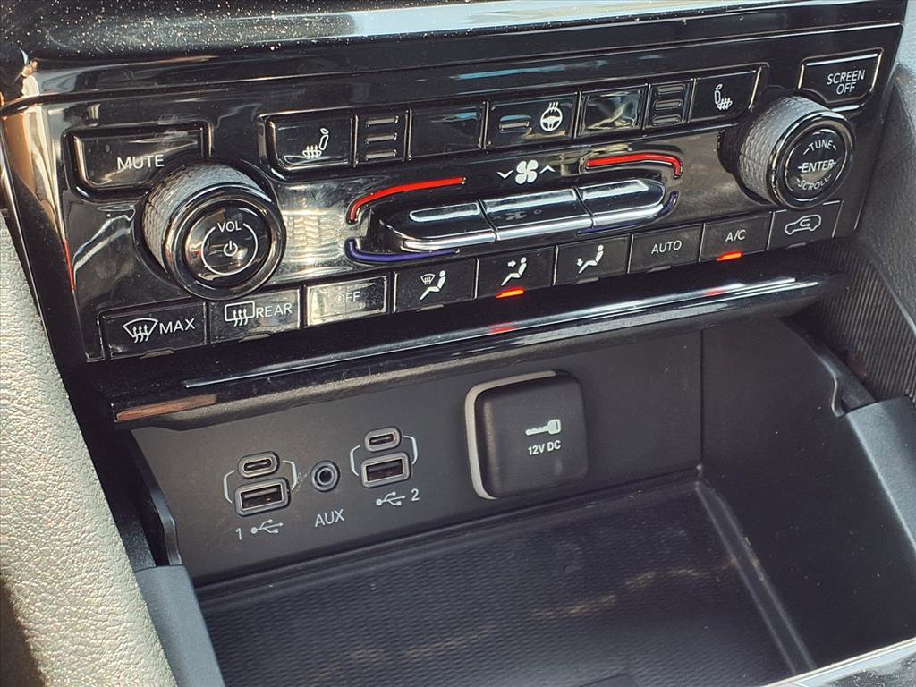 Used 2024 Jeep Grand Cherokee Altitude image 7