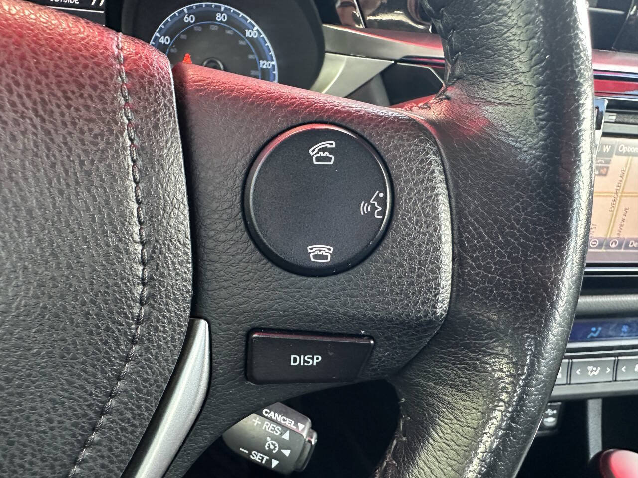 Used 2015 Toyota Corolla S Premium FWD image 33