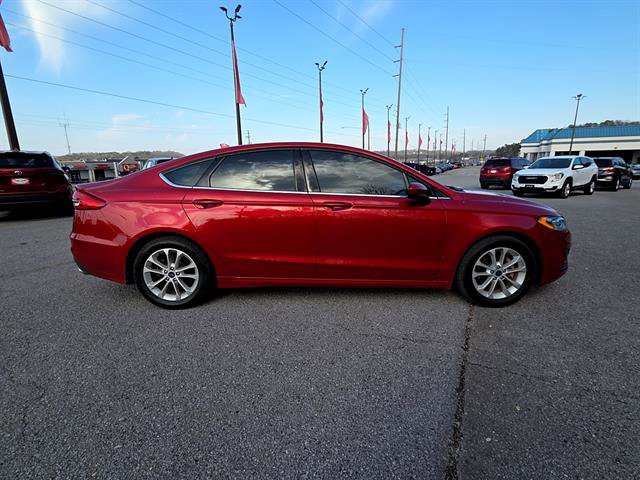 Used 2020 Ford Fusion SE image 8