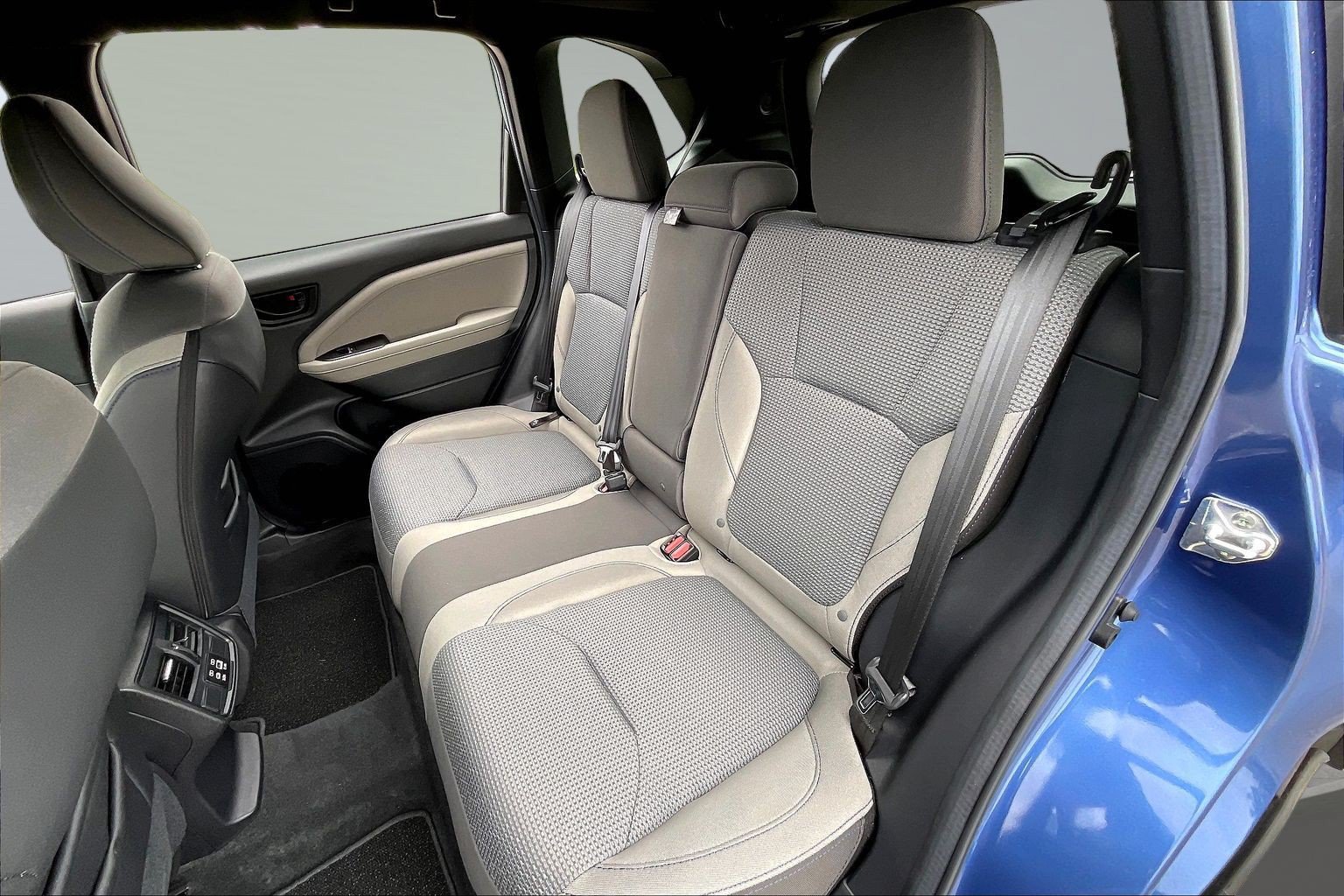 Used 2026 Subaru Forester Premium AWD/4WD image 27