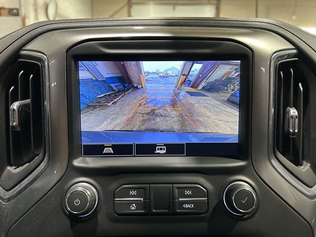 Used 2021 Chevrolet Silverado 1500 LT Trail Boss w/ Convenience Package II image 28