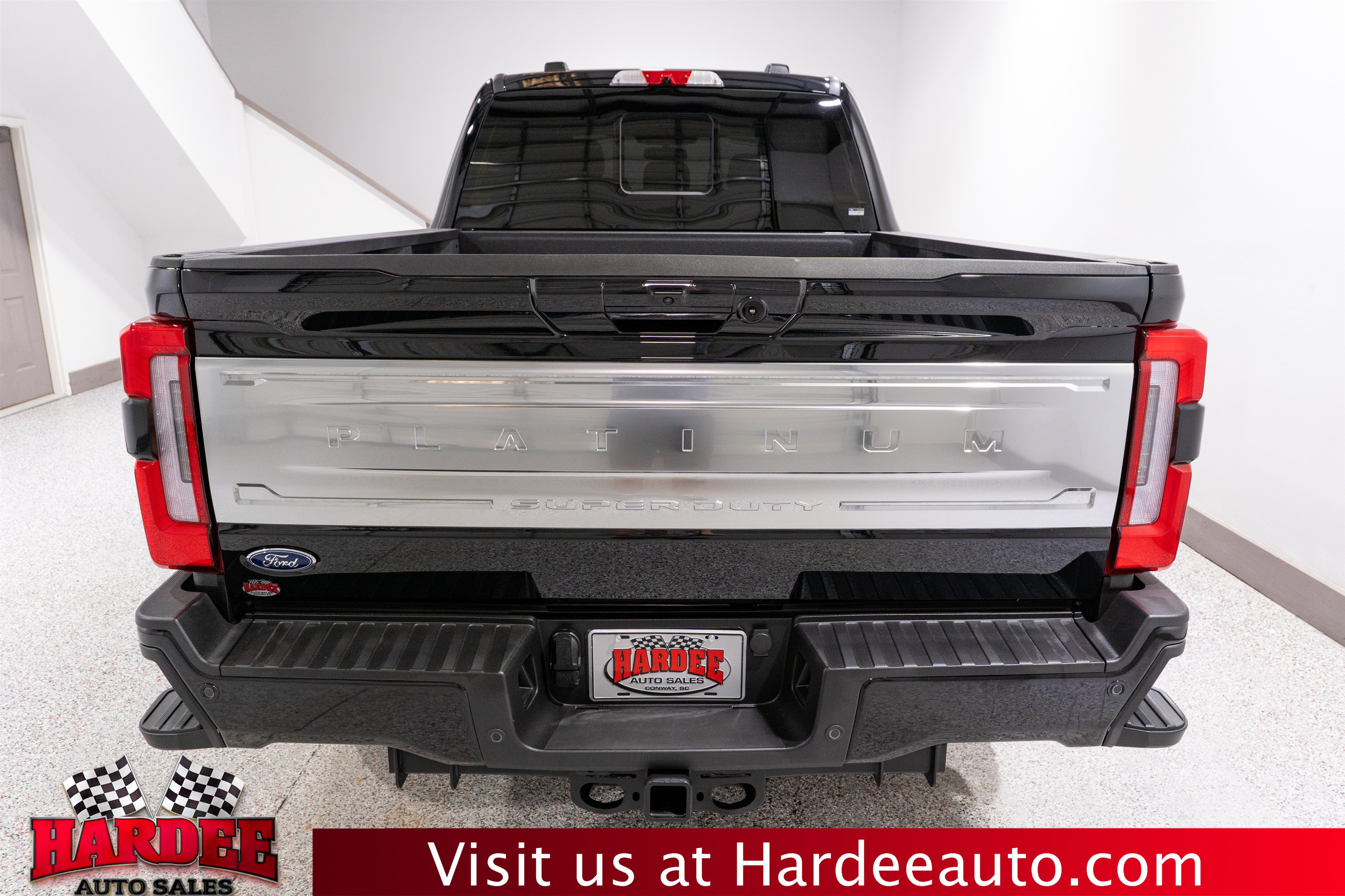 Used 2026 Ford F250 Platinum w/ Platinum Plus Package AWD/4WD image 4
