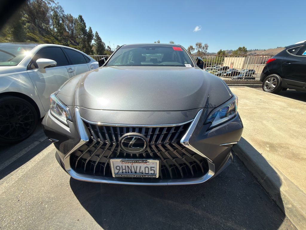 Certified 2024 Lexus ES 300h w/ Premium Package FWD image 4