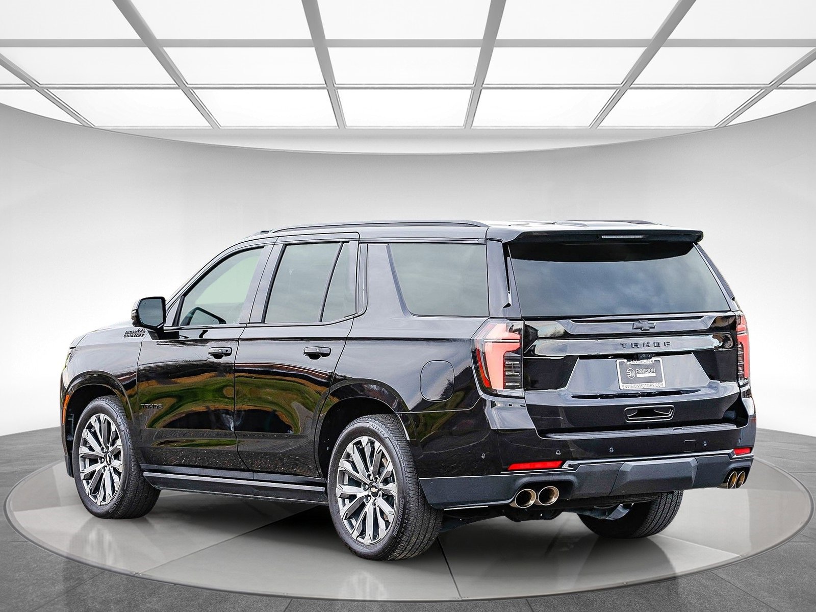 Used 2025 Chevrolet Tahoe High Country image 2