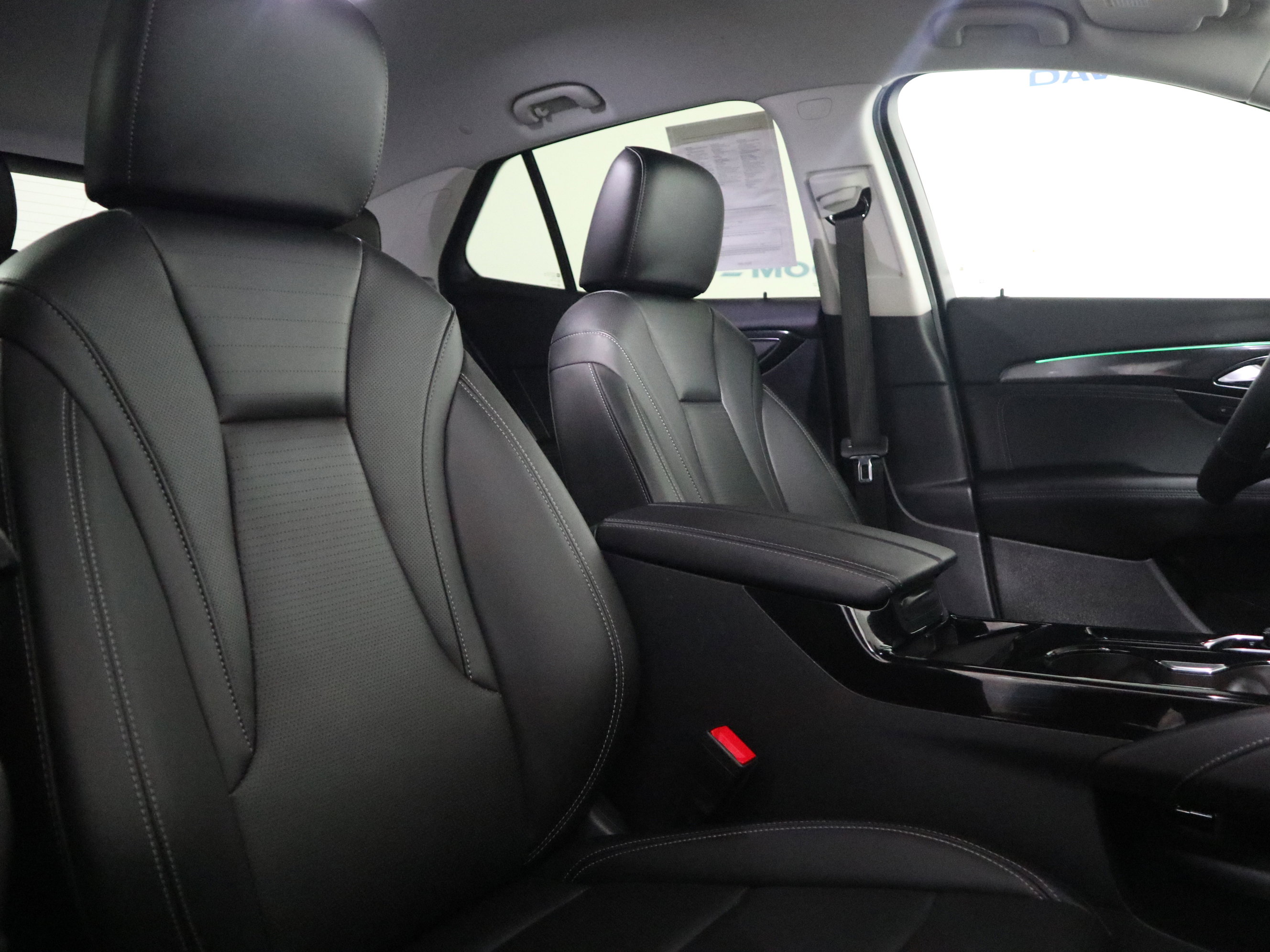 Used 2025 Buick Envision Preferred image 20