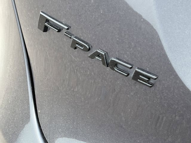 Used 2022 Jaguar F-PACE SVR image 5