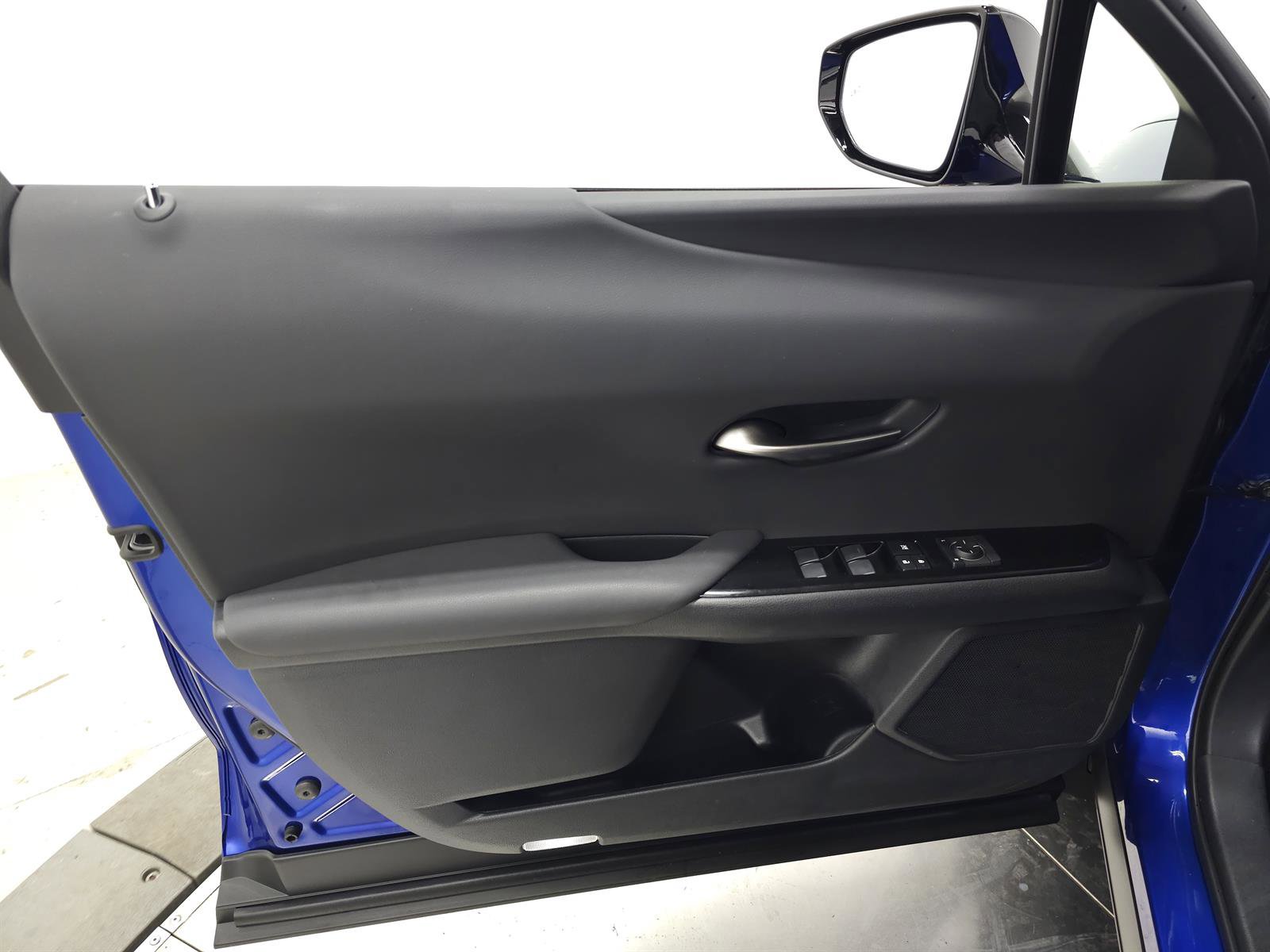 Certified 2023 Lexus UX 250h F Sport w/ Accessory Package (Z2) image 13