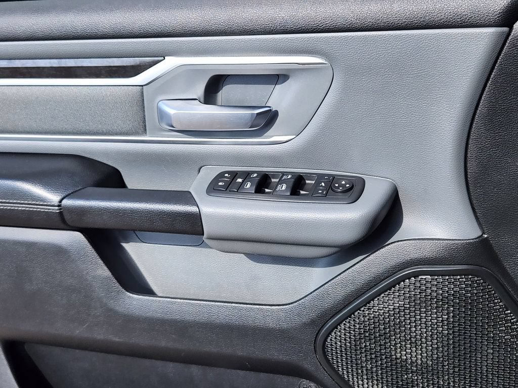 Used 2020 RAM 1500 Big Horn AWD/4WD image 6