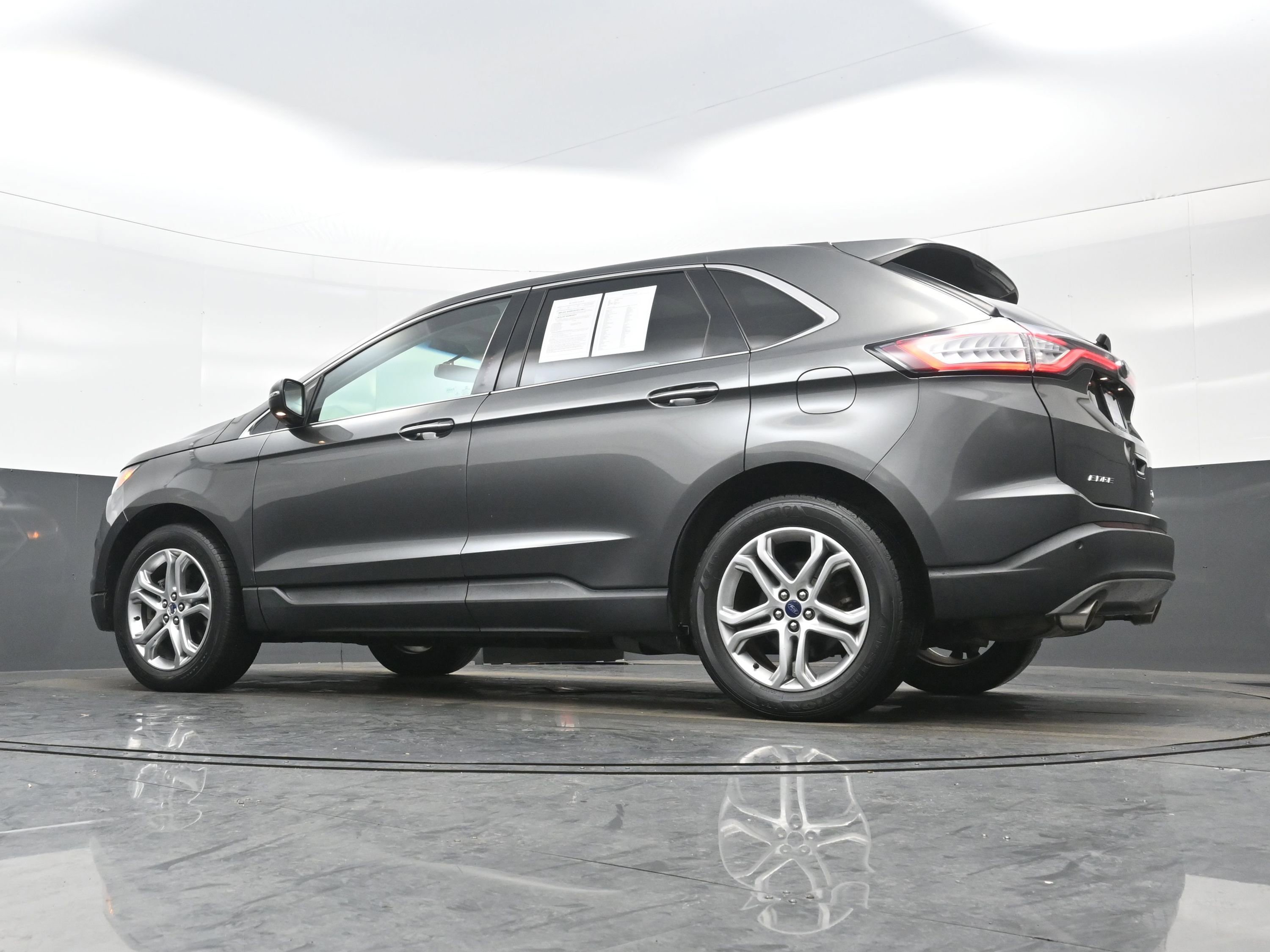 Used 2015 Ford Edge Titanium w/ Equipment Group 301A image 28