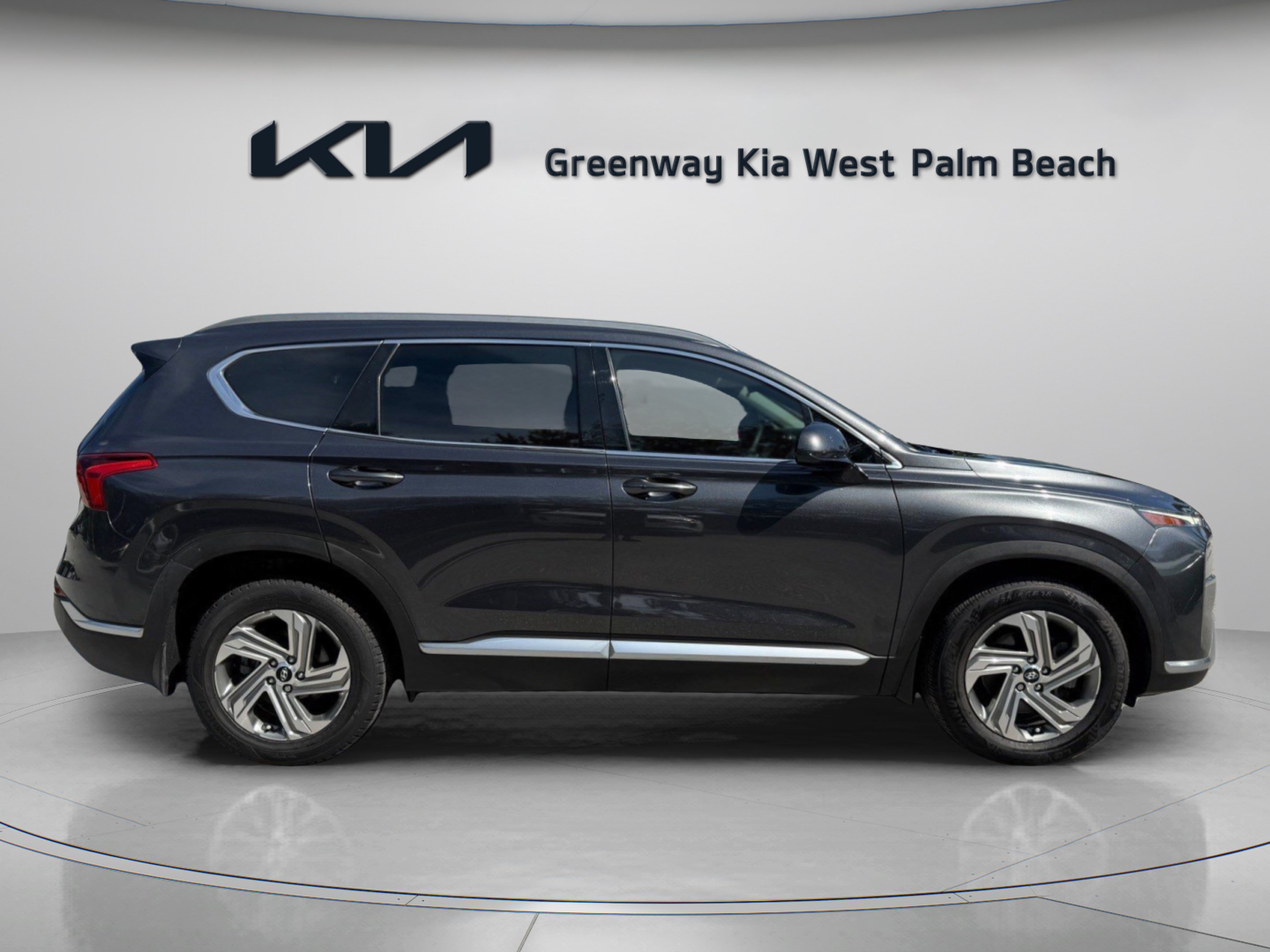 Used 2021 Hyundai Santa Fe SEL FWD image 8