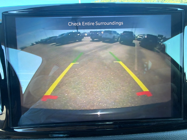 Used 2023 Chrysler Pacifica Touring-L FWD image 29