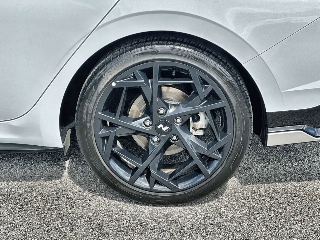 Used 2025 Hyundai Elantra N Line image 33