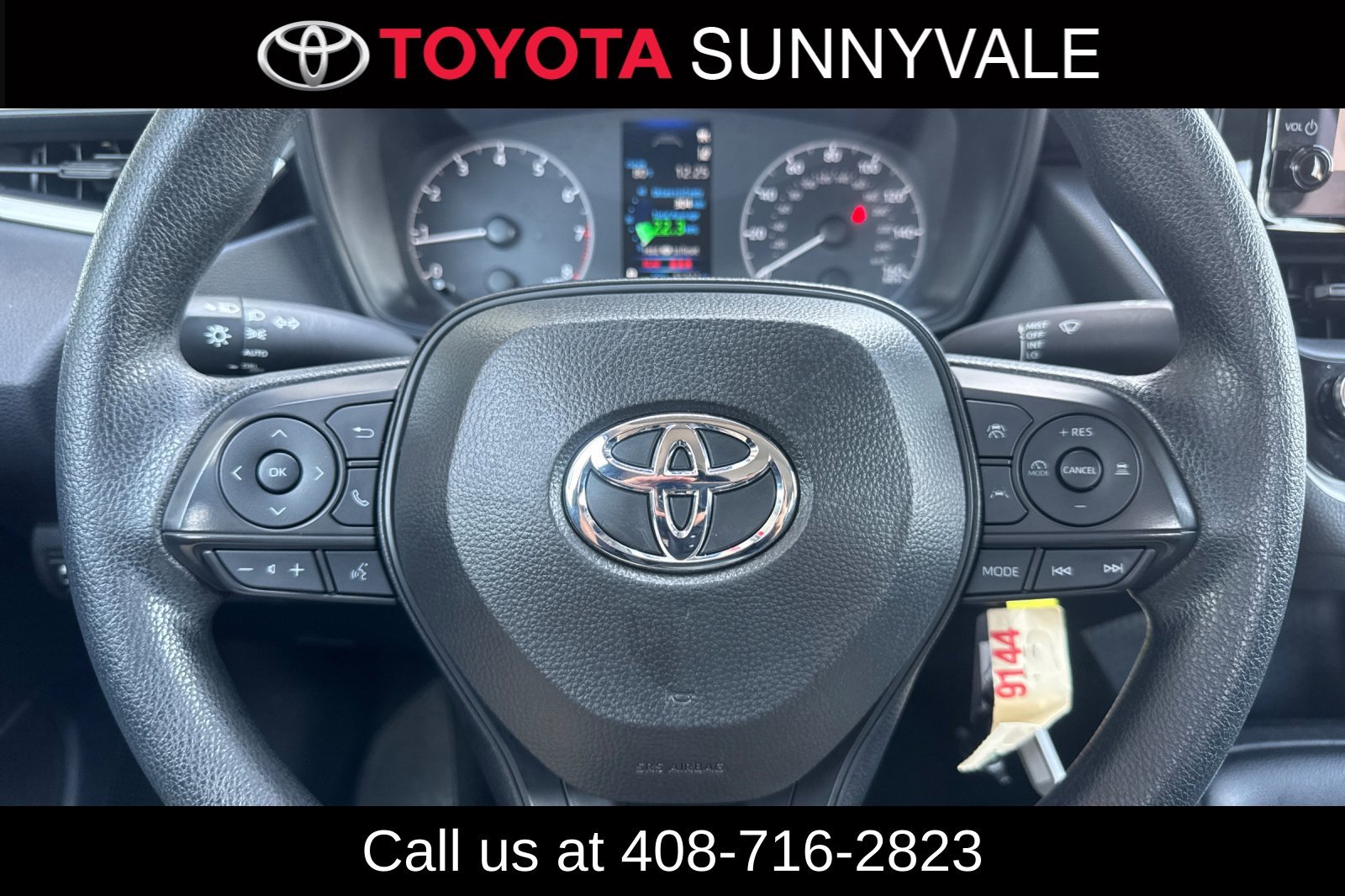 Used 2025 Toyota Corolla LE FWD image 20