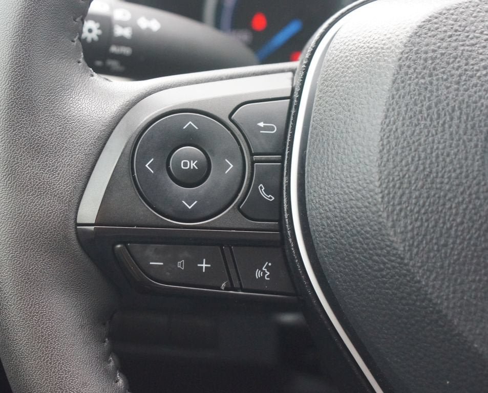 Used 2025 Toyota RAV4 XLE w/ Weather Package AWD/4WD image 10