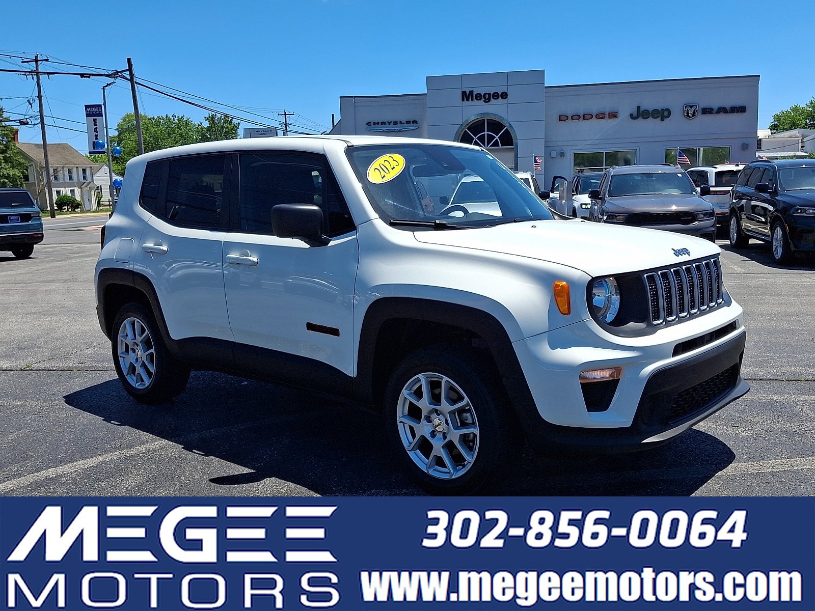 Used 2023 Jeep Renegade Latitude AWD/4WD video 1