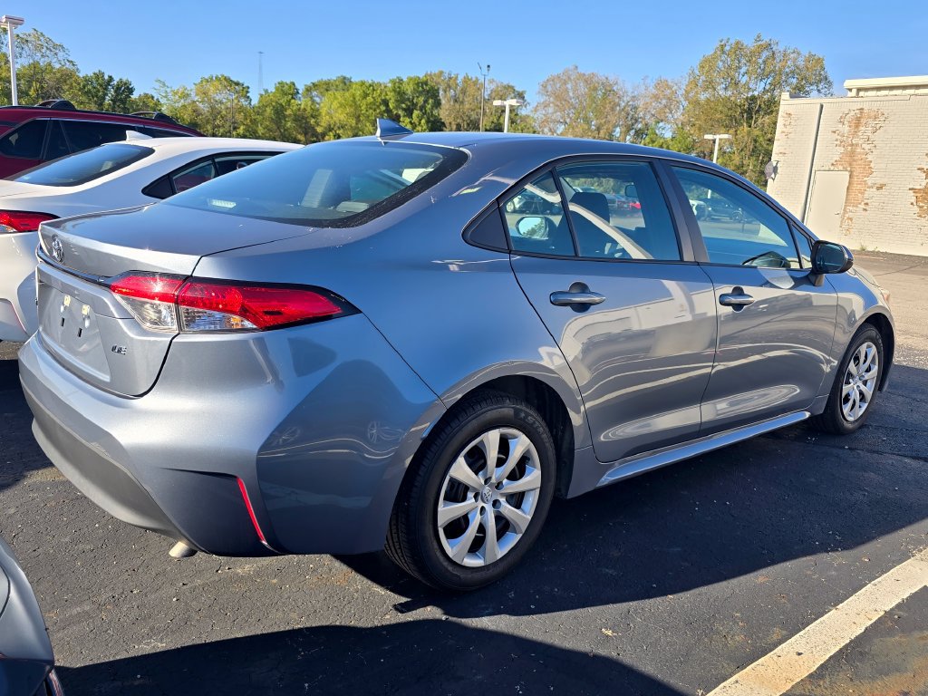 Used 2024 Toyota Corolla LE FWD image 8