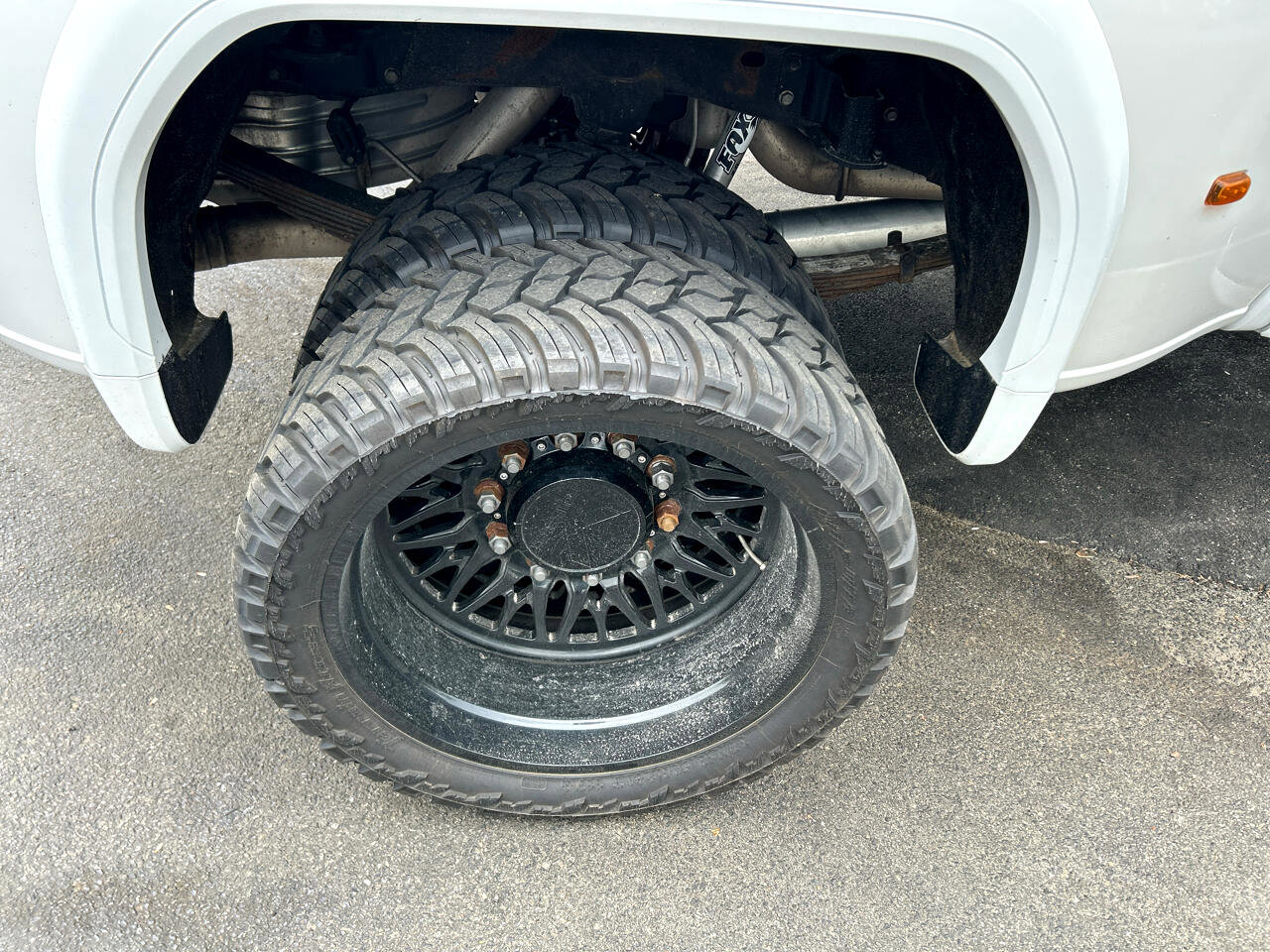 Used 2024 GMC Sierra 3500 Denali Ultimate image 20