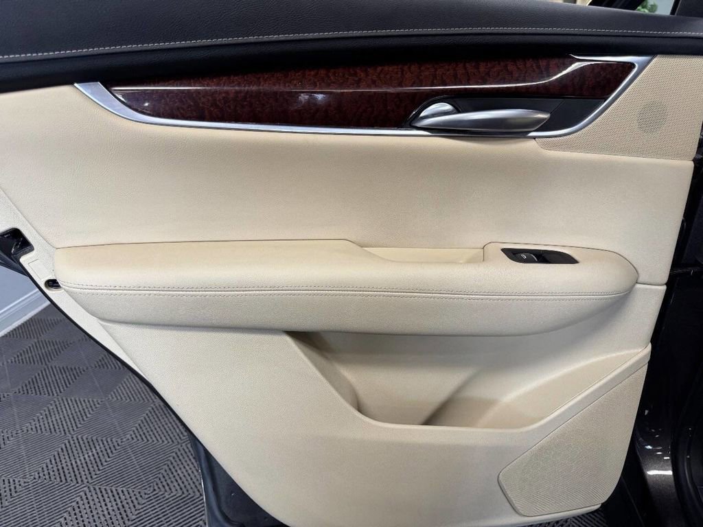 Used 2019 Cadillac XT5 Luxury FWD image 47