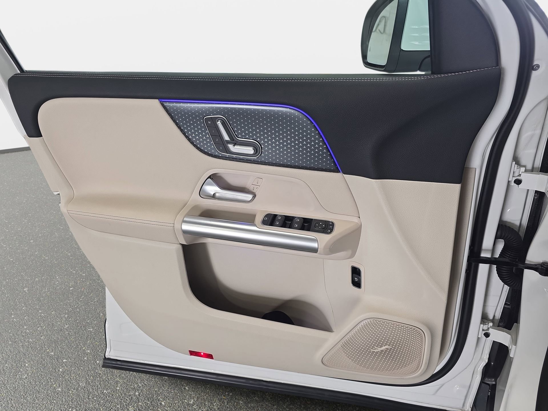 Certified 2025 Mercedes-Benz GLA 250 image 26