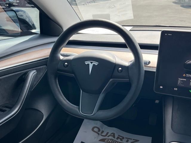 Used 2023 Tesla Model 3 Standard Range image 16