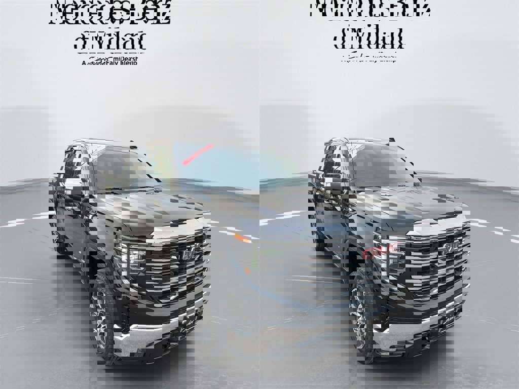 Used 2024 GMC Sierra 1500 SLT image 1