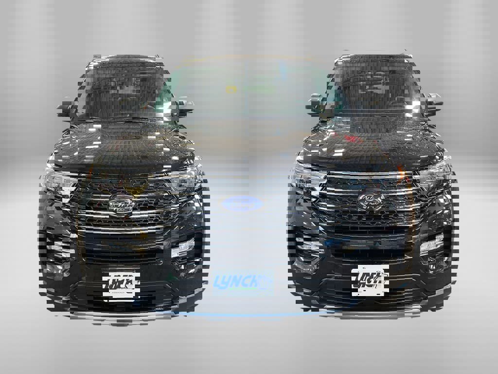 Used 2022 Ford Explorer XLT w/ Equipment Group 202A image 7