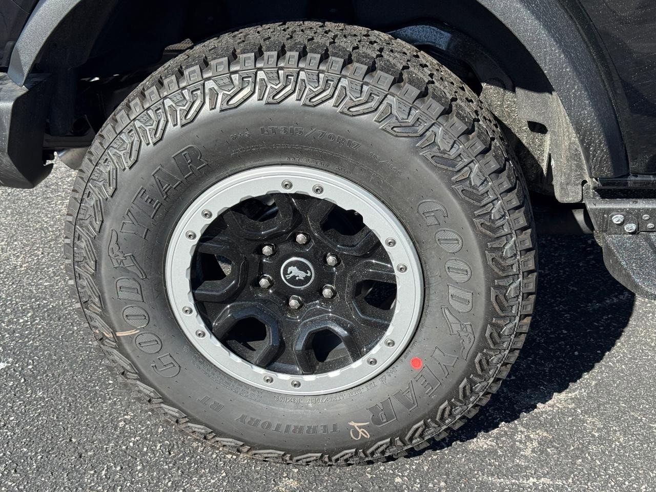 New 2026 Ford Bronco Badlands image 4