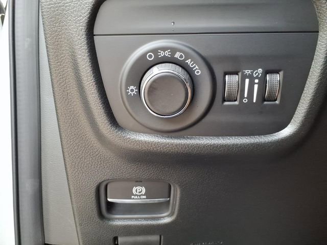 New 2026 Jeep Grand Cherokee Altitude RWD image 21